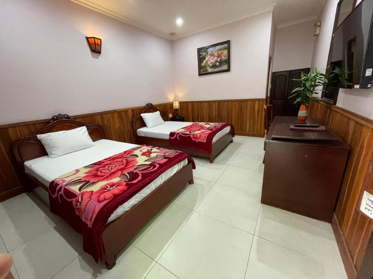 Song Tra Hotel Thu Dau Mot Kültér fotó